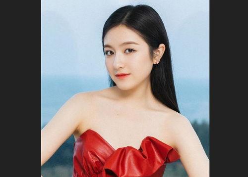 明星娱乐吃瓜君是谁扮演的