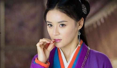 明星娱乐吃瓜君是谁扮演的