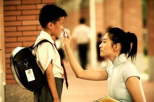 龙凤胎娱乐圈吃瓜,揭秘双星闪耀背后的甜蜜与辛酸